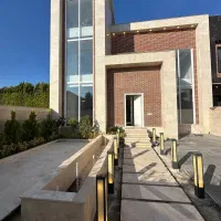 ویلا ساحلی۴۰۰متر استخردار۳خواب نوساز سرخرود سنددار
