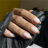 کاشت اولیه با تضمین ماندگاری ۲۰۰ تومان