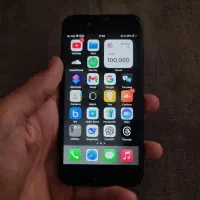 اپل iPhone SE (2020) با حافظهٔ ۶۴ گیگابایت