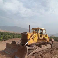 بلدوزر کوماتسو ۸۵