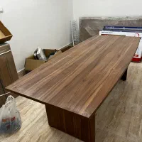 میز کنفرانس
