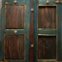 پنجره چوبی دکوری و قدیمی