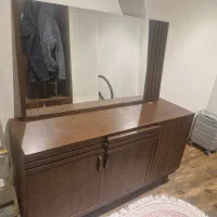 کنسول و آینه