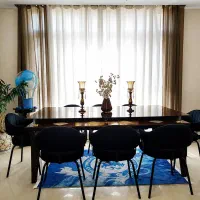 میز ناهارخوری ۸ نفره لوکس شیشه سکوریت دودی ویژه