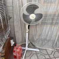 پنکه ایستاده کاملا سالم