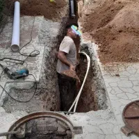 لوله کشی فاضلاب خانگی وصل به اگو