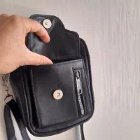 کیف دوشی نو|کیف، کفش، کمربند|نجف‌آباد, دفاع مقدس|دیوار