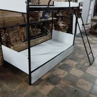 تخت دوطبقه فلزی آهن سنگین با نما سفید