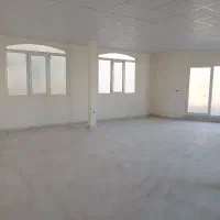۲۱۰ متری . نبش خیابان . اداری