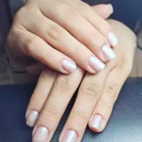دستیار ناخنکار