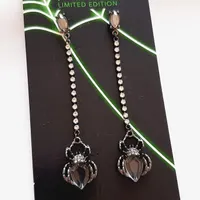 گوشواره آویز بلند عنکبوت نگینی نوک مدادی