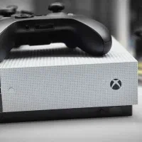 Xbox one s 1tb عروسکک فروش فوری|کنسول، بازی ویدئویی و آنلاین|کرمانشاه, |دیوار