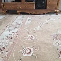 میز چوبی بدون خط و خش