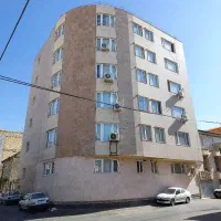 فروش واحد ۱۰۷ متر/ سند/ پارکینگ/ نصبیات درجه یک