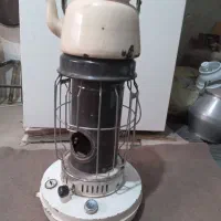 چراغ نفتی وکتری|کلکسیون اشیاء عتیقه|تویسرکان, |دیوار