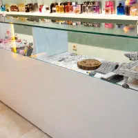 میز ویترین|فروشگاه و مغازه|رشت, استادسرا|دیوار