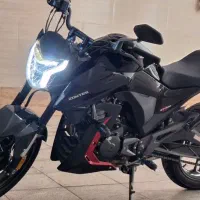 زونتس z2 200 z2  کارکرد ۱ هزار  وارداتی مشکی