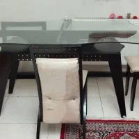 میز و جاکفشی