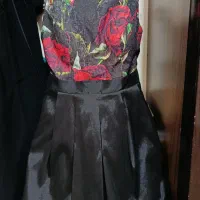 پیراهن عروسکی مشکی با گل‌های رز