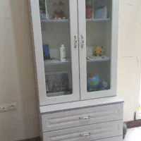 کمد ویترین کشودار کتابخانه ممبران دراور دکور