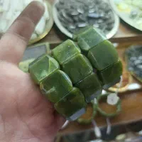 دستبند سنگ یشم اصل