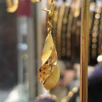 گوشواره لوکس بدون اجرت و مالیات فقط با ۶ درصد