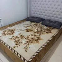 تخت دو نفره لمسه‌دار + جک هیدرولیکی در حد نو