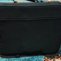 لب‌تاب|رایانه همراه|تهران, فلسطین (میدان انقلاب)|دیوار