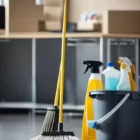 نظافت راه پله انجام میشود