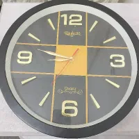 ساعت دیواری کاملا نو