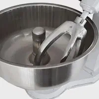 خمیر گیر 8کیلویی درحد نو ب شرط کار