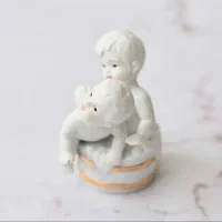 مجسمه چینی دکوری