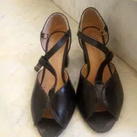 کفش ها زنانه وبچگانه