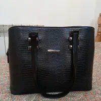 کیف دستی|کیف، کفش، کمربند|اندیشه, اندیشه فاز ۴|دیوار