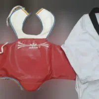 لباس تکواندو سایز ۲ و هوگو سایز ۲