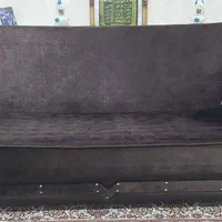 مبل ۶نفره تخت خواب شو همراه میز وسط و ۴ میزعسلی