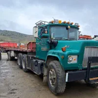 نیازمند تعدادی کامیون/ کفی سنگ کش