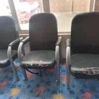 تعدادی میزو صندلی مناسب مهد کودک مدرسه