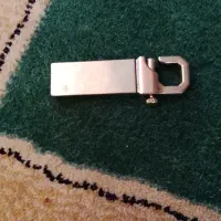 فلش 16گیگ سالم