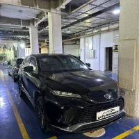 تویوتا ونزا مشکی مدل ۲۰۲۴