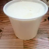 ماست بز و شیر و کشک