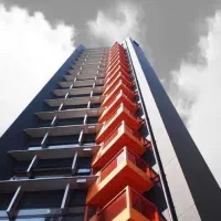 ملک کلنگی خود را برای ساخت به ما بسپارید