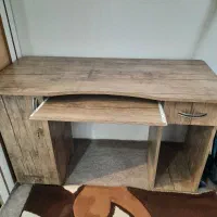 میز کامپیوتر و جاکفشی