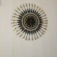 ساعت دیواری در حد نو