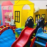 مربی خانه بازی