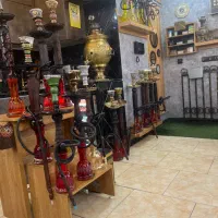 نماینده در کافه قلیان زن