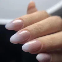 آموزش کاشت ناخن و خدمات کاشت ناخن