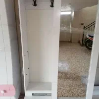 فروش فوری کمد ریلی با آینه قدی در حد نو