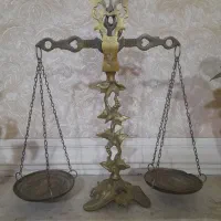 ترازوی عتیقه