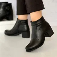 نیم بوت بسیار شیک و بادوام  سایز 41 و 42